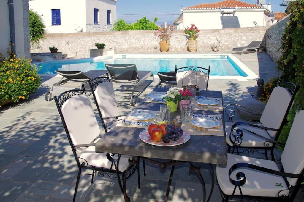 Villa 1853, Spetses Ground Floor Εξωτερικό φωτογραφία